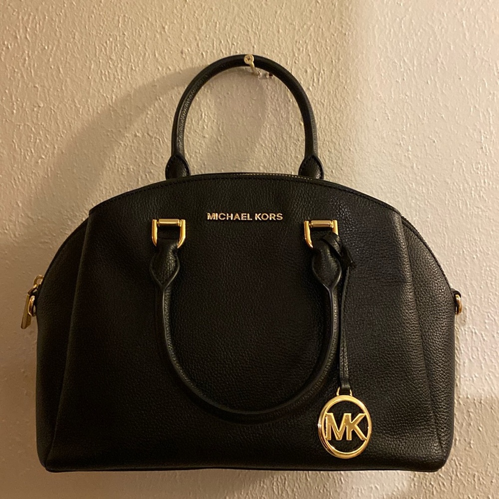 Michael Kors Maxine Medium Pebbled Leather Satchel in Black